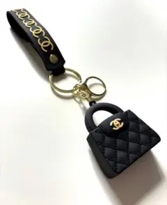 CHANEL ブラック ミニバッグ キーホルダー
