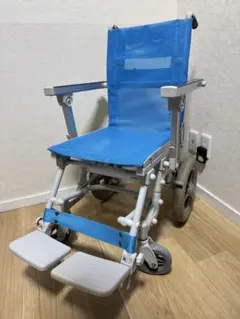 【折り畳み】風呂車椅子　ウチエ　シャワーキャリーのサムネイル