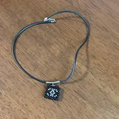 チョーカー　レディース　ネックレス　黒　ビーズ