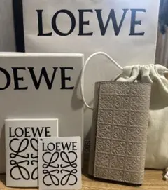 LOEWE アナグラム キーケース 6連 ベージュのサムネイル