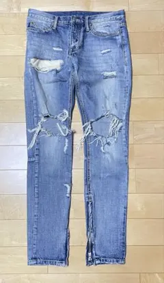 mnml ダメージジーンズ　デニム