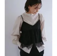 andme アンドミー　ボリューム前後2way パフスリーブ　シャツ　グレージュのサムネイル