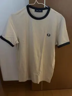 FRED PERRY リンガーTシャツ ベージュ Sサイズのサムネイル