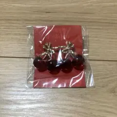 liquem チェリー ピアス まとめ売り バラ売り可 | Mercari