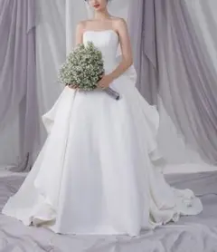 オフホワイトAラインウェディングドレス