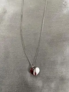 ハート型ネックレス 赤と白