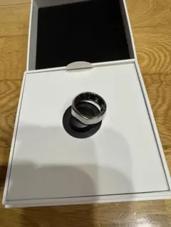 値下げ★【美品】Ouraリング ブラック 充電ケーブル付き Amazon.co.jp: Oura Ring Gen3 充電器 - サイズ6 - 60~80分で