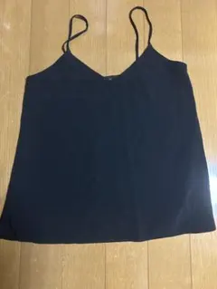 ブラック Vネック キャミソール