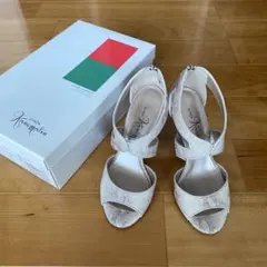 銀座かねまつ　ベージュオープントゥサンダル