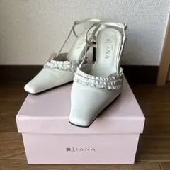 ダイアナ　バックストラップパンプス　23㎝のサムネイル