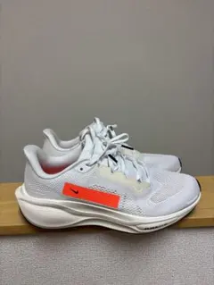 Item thumbnail for item f7a49b80-89c0-4c8f-8eb4-e9b9aea8d9f4