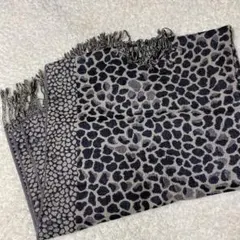 ヒョウ柄ストール ベージュ・ブラック フリンジ付き