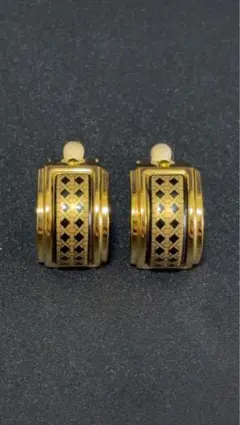 美品 HERMES エルメス エマイユ イヤリング Gold Clip-onのサムネイル