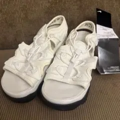 GW限定SALE新品未使用NIKE ナイキエアマックス ココサンダルホワイト23