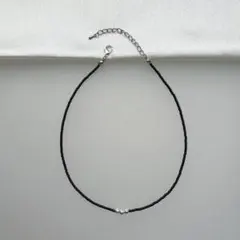 ビーズネックレス　チョーカー　ブラック×メタルボール4mmシルバー　ハンドメイド