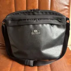 BAG'n'NOUN ブラックショルダーバッグ