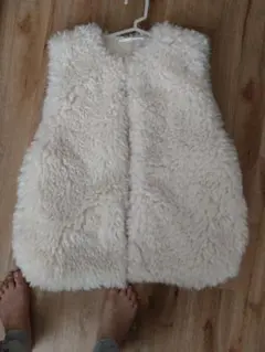 アイボリー ボアベスト新品タグ付き