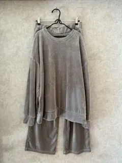 UNIQLO ウルトラストレッチスムースセット　L