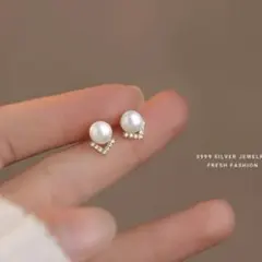 No106 パール ピアス 高級感［ゴールド］結婚式 入学式 アレルギー対応