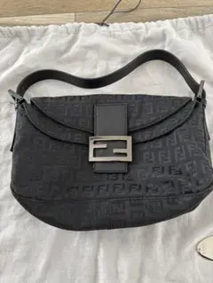 【美品】FENDI ズッキーノ柄　マンマバケット　ブラック