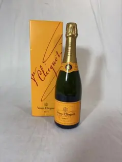 Veuve Clicquot Brut シャンパン 箱入りのサムネイル