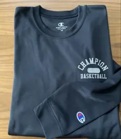チャンピオン　長袖Tシャツ