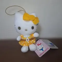 サンリオ　ハローキティ　レトロワンピースちょいデカマスコット　黄色