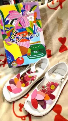 2065✡　可愛い♡　Estacion 花モチーフ オープントゥ　サンダルのサムネイル