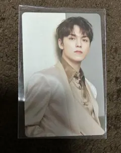 RIGHT HERE  バーノン　トレカ