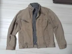 ベージュ ミリタリージャケット