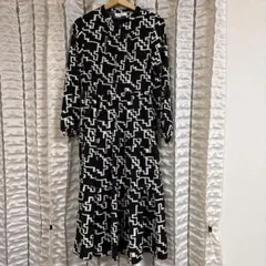 幾何学模様ロングスリーブワンピース