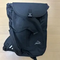 SHELTER ブラックリュック