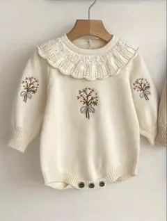 ベビー服 フリル襟刺繍入りニットセーター