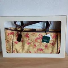 【未使用品】Laura Ashley（ローラ アシュレイ） トートバッグ (M)