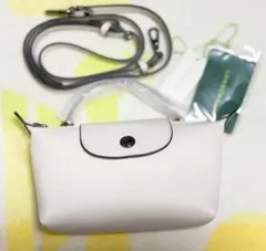 LONGCHAMPショルダーバッグ ル プリアージュ レザーXS 白