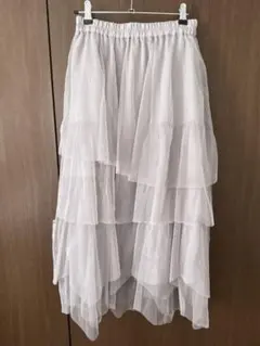 アースミュージックアンドエコロジー ランダムヘムチュールスカート ライトグレー