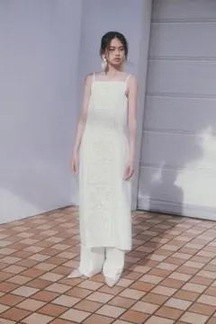 【新品タグ付き】ZW COLLECTION ZARA 刺繍入りワンピース M