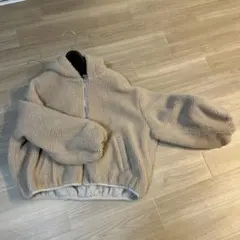 ベージュ フリースジャケット リバーシブル