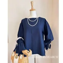 ♡極美品♡アーバンリサーチ　袖リボンブラウス　レディース　ブラウス　ネイビー