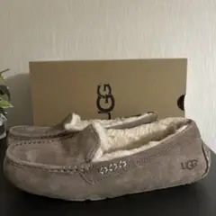 ugg 25