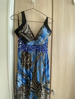 ロングワンピース　ドレス