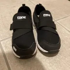 moz スリッポン ブラックのサムネイル