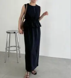 LA PEAU DE GEM. ラポドゥジェム サイドカット ワンピース 黒 - メルカリ