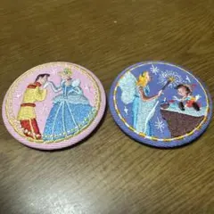 ディズニー 刺繍入り缶バッジ シンデレラ ピノキオ