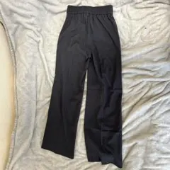黒 ゴムウエスト ストレートパンツ　買い手いないと処分します29日まで