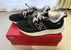 NEW Balance UA900 ブラック スニーカーのサムネイル