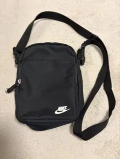NIKE ショルダーバッグ ブラックのサムネイル