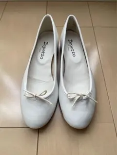 Item thumbnail for item e44184cc-fb07-4d2d-b76a-25817b9b9cc8