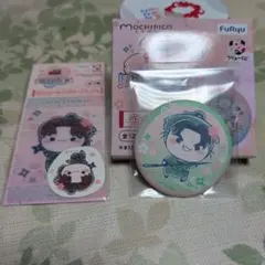 フリューくじ　忍たま乱太郎ふんわり桜もちぴこステッカー&クリアカードと、缶バッチ