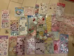 シール25枚とシール帳の中身付きセット